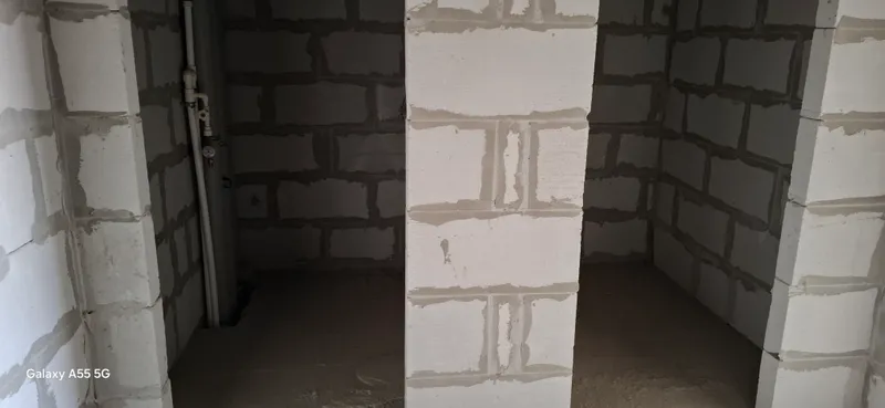 уй сотилади 3 хонали 8 этаж, лифт+газ бор. 9