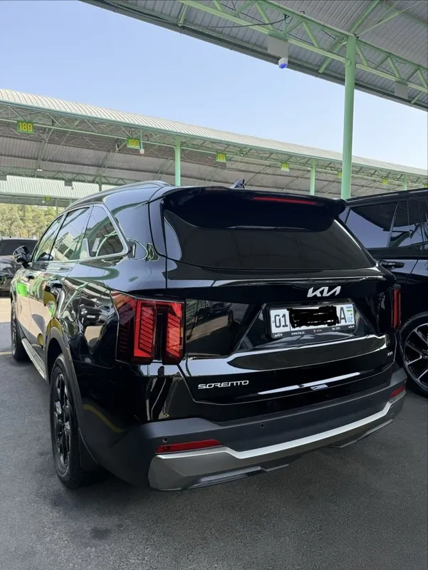 Kia Sorento 2023 года, двигатель 2.5 4 Kia Sorento 2023 года, двигатель 2.5 4