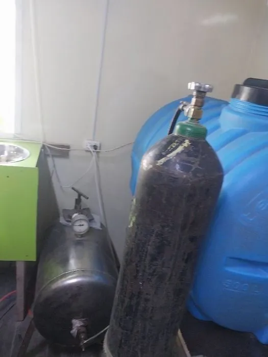 Газвода аппарат хамма жихозлари билани ( янги редуктор ва газ балон).