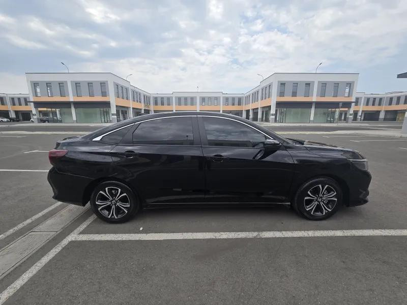 Honda Krayder kafoloti bilan 5 Honda Krayder kafoloti bilan 5
