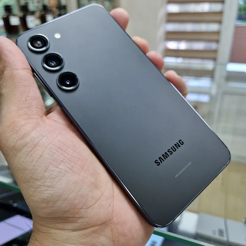 Samsung S23