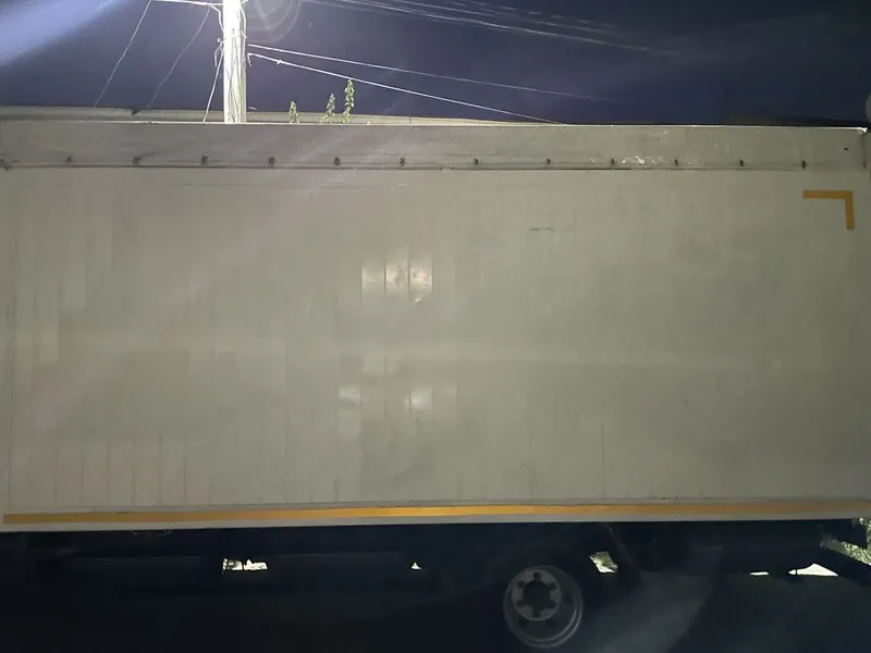 Isuzu bort 5.10m