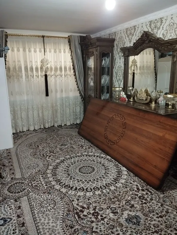3 mikrarayonda 2 xonali uy sotiladi 34.000