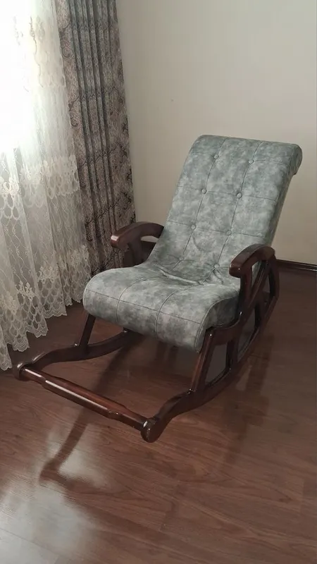Продаю кресло качалку 1 Продаю кресло качалку 1