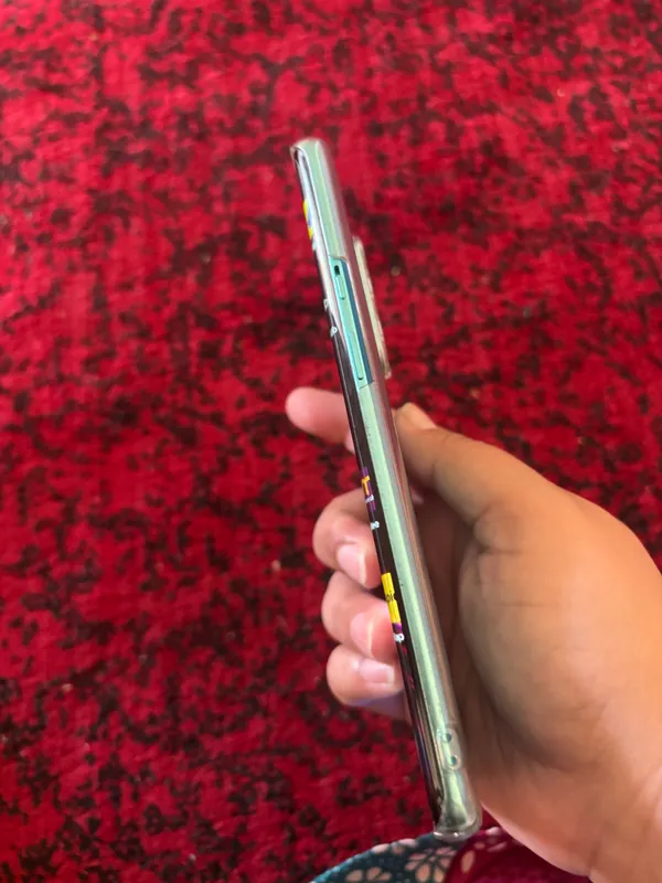 Продам OnePlus 8 Pro 2