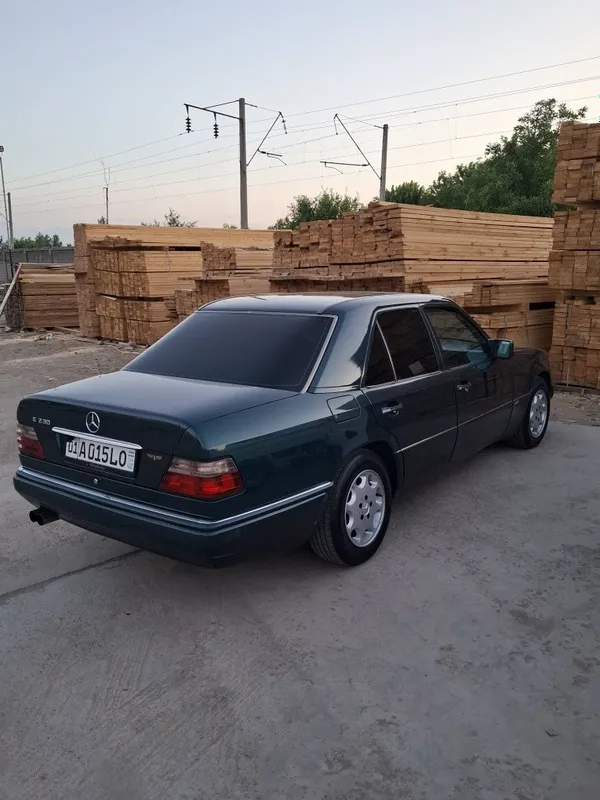 Mercedes benz w124 E230 3 Mercedes benz w124 E230 3