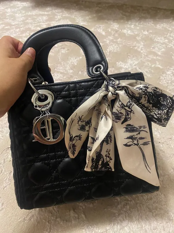 Dior sumka 2 Dior sumka 2