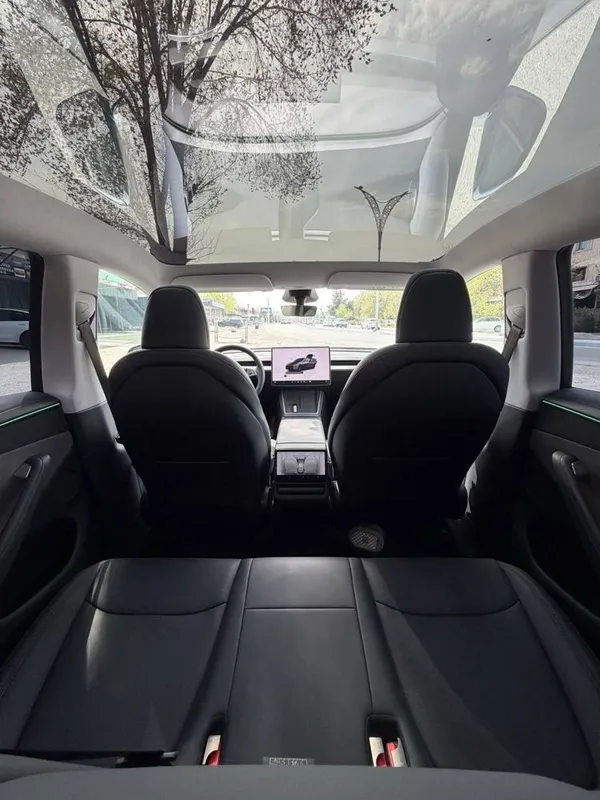Tesla model Y Juniper — фото 4
