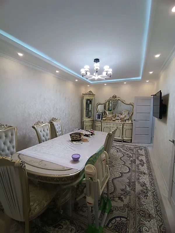 продам 3 комнатную