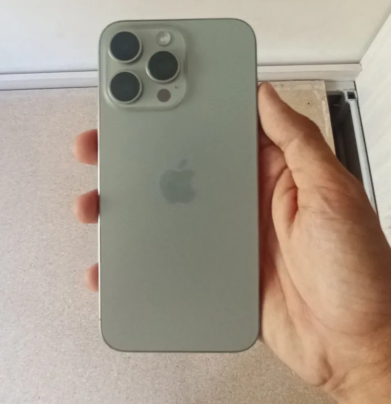 Iphone 15 pro max 2