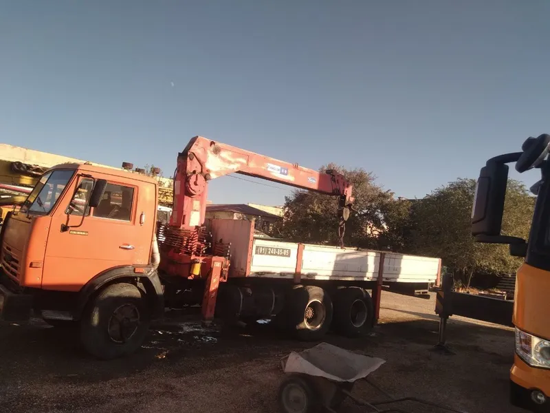Manyuplyatir kamaz 18 mt 6,3 tona xolatai zor ustanovka kran 2008 Manyuplyatir kamaz 18 mt 6,3 tona xolatai zor ustanovka kran 2008