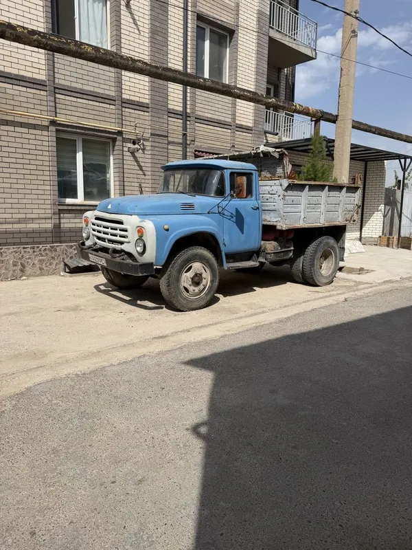 Зил сотилади 1986 йил