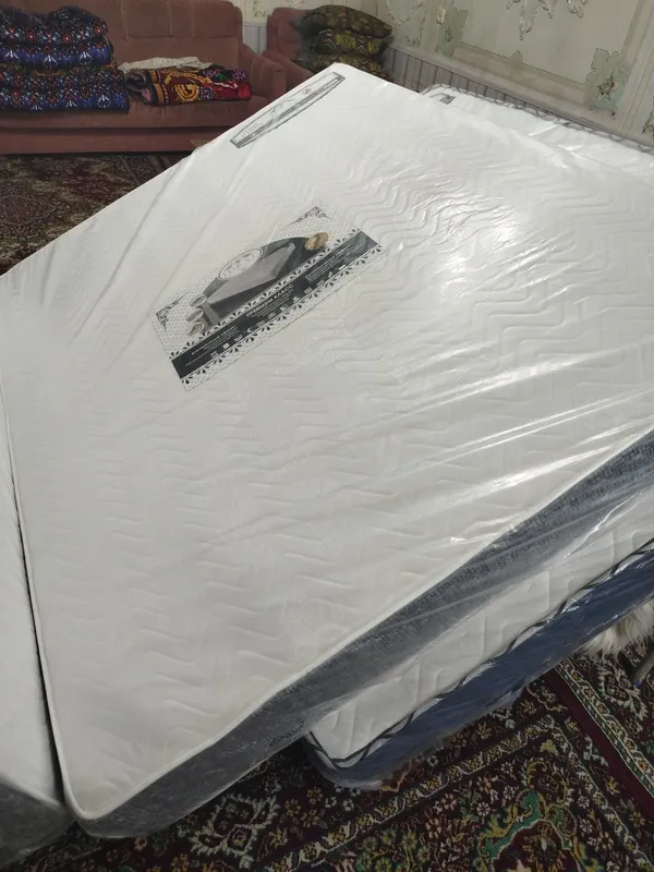 Matras sotiladi yangi srochna