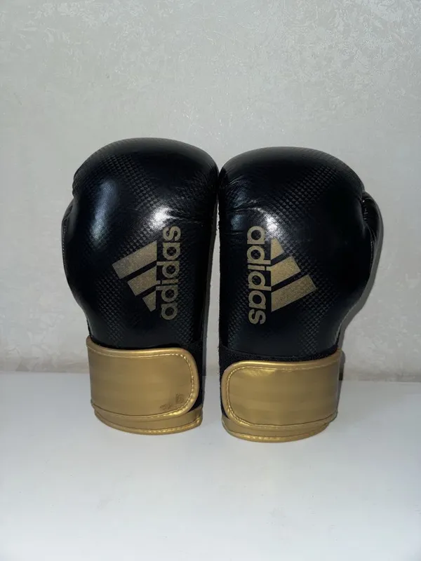Боксерские перчатки Adidas Hybrid 65 (10 oz) 1