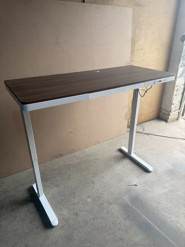 Mexanizimli kompyuter stoli — 140×60 sm 5 Mexanizimli kompyuter stoli — 140×60 sm 5