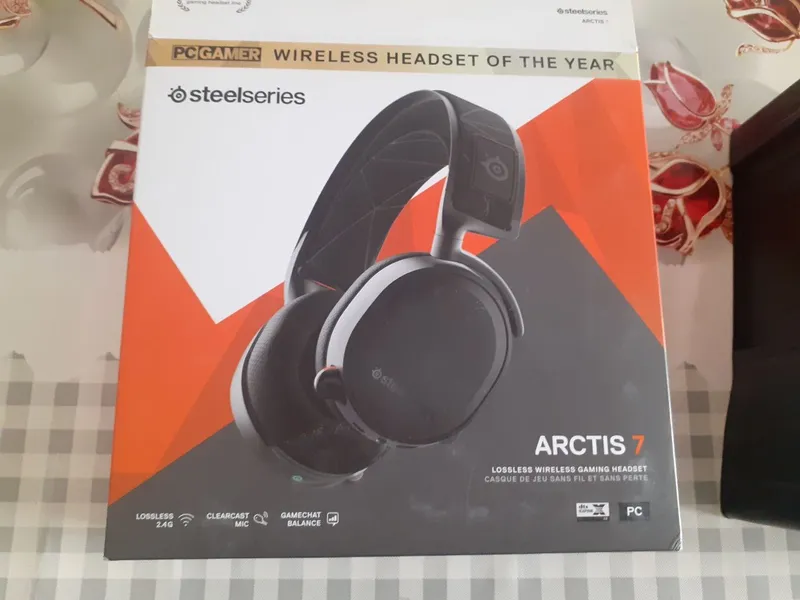 Steelseries Arctis Nova 7 1 Steelseries Arctis Nova 7 1