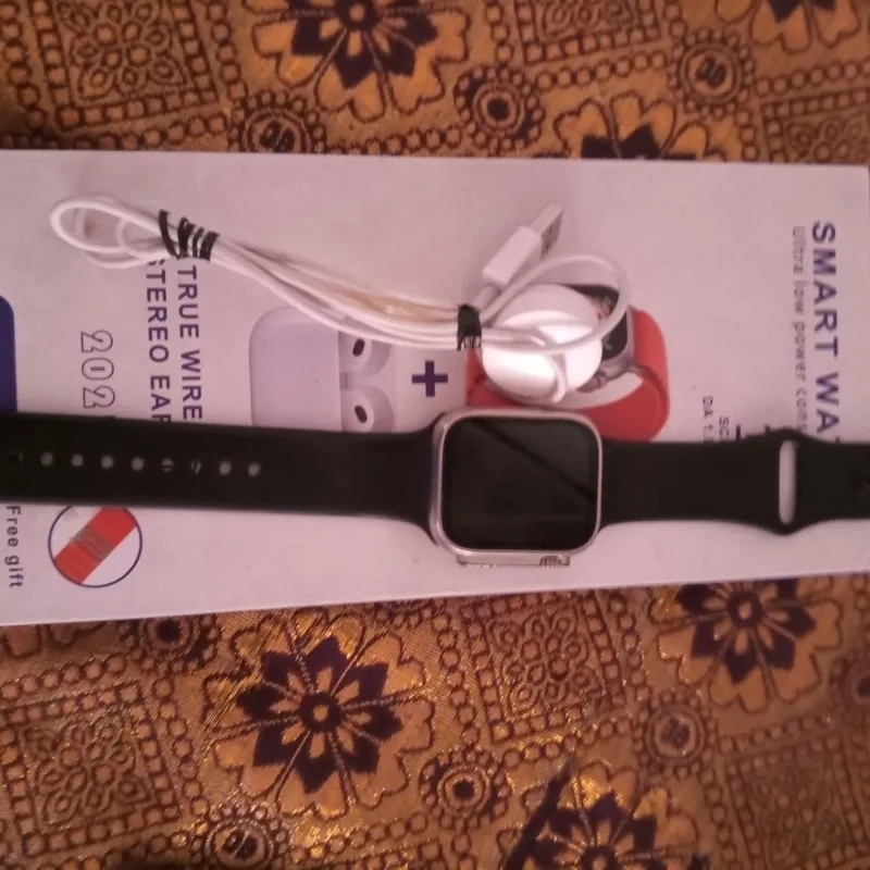 SMART WATCH soati zaryatchigi bilan.