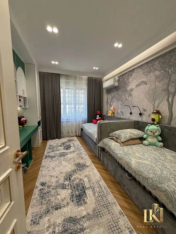Продаётся 4-комнатная квартира 171 м², 3/9, с ремонтом (Юнусабадский р-н, ориентир: Алайский базар) 5