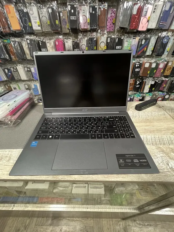 Acer Aspire Lite 15 sotiladi 140$