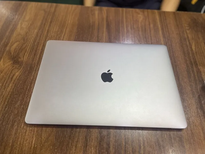 Macbookpro 16-512gb 7