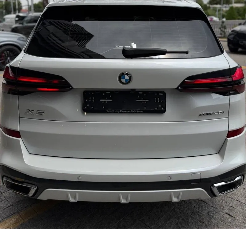 Bmw x5 xDrive40i — фото 1