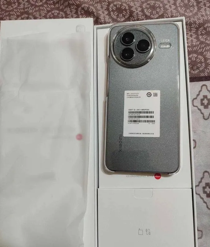 Xiaomi civi 5 pro sotiladi 12+12/264 Gb holati ideal ishlashi a'lo 6 Xiaomi civi 5 pro sotiladi 12+12/264 Gb holati ideal ishlashi a'lo 6