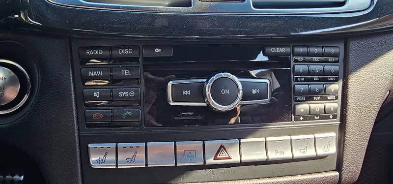 Mafon manitor mercedes w218 4 Mafon manitor mercedes w218 4