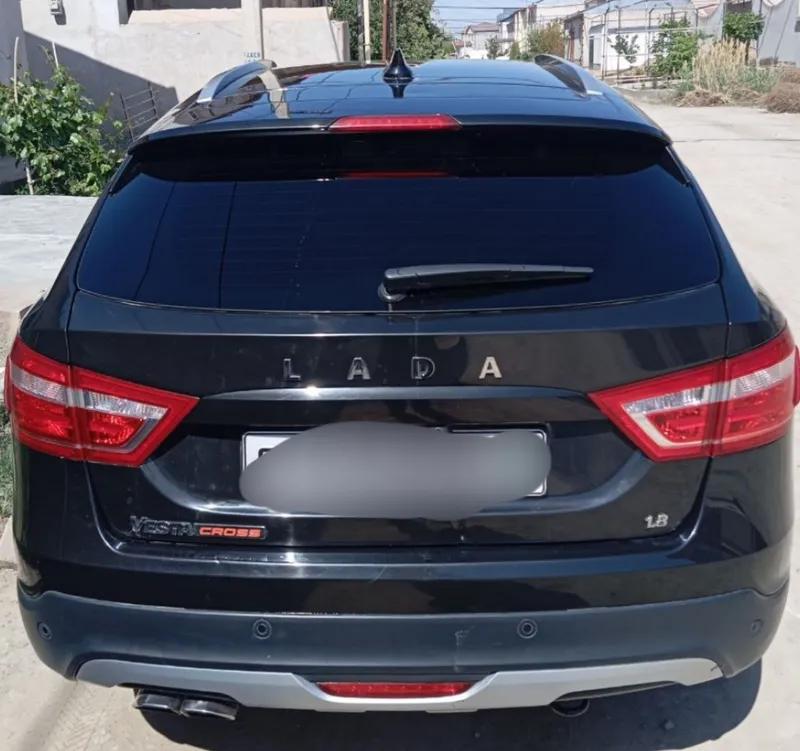 Lada sw cross 1.8 robot 4 Lada sw cross 1.8 robot 4