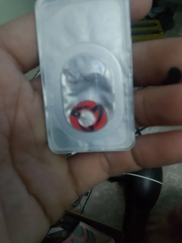 Naruto Animesidan cosplay uchun Kakashi sharingani