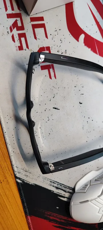 A’lo holatdagi G30S kamerali ko‘zoynak 3 A’lo holatdagi G30S kamerali ko‘zoynak 3