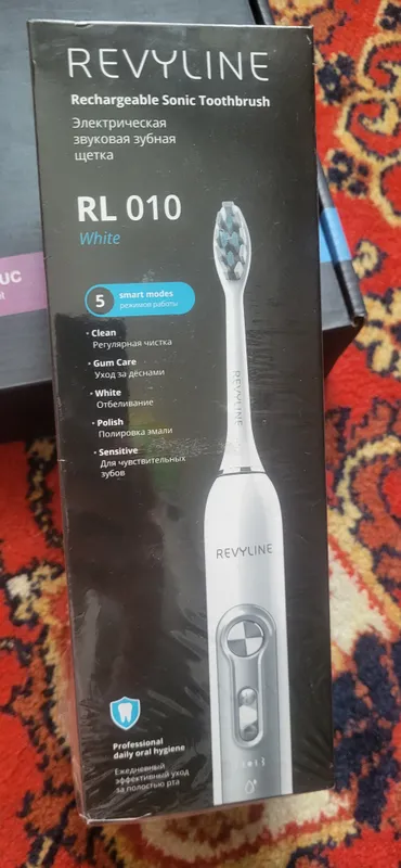 REVYLINE REVYLINE