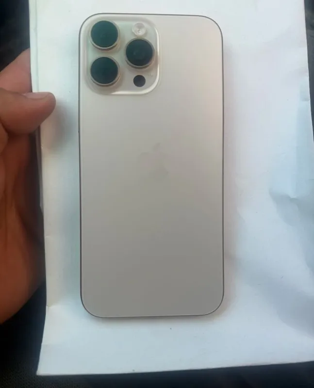 IPhone 16 Pro Max 4 IPhone 16 Pro Max 4