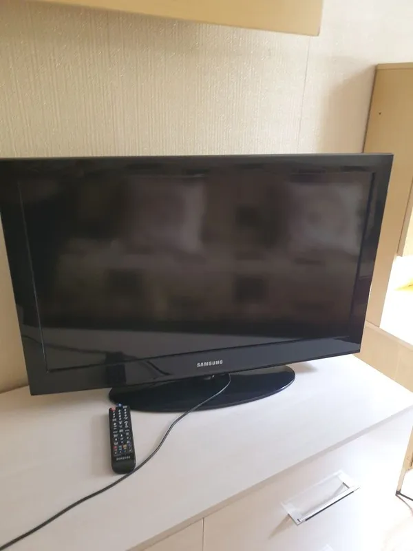 Samsung televizori sotiladi. 2