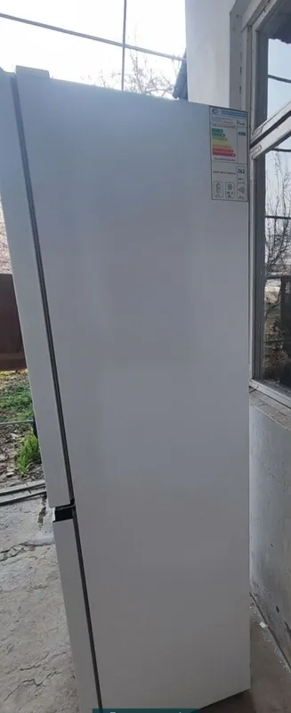 Холодильник ройсон почти новы 3