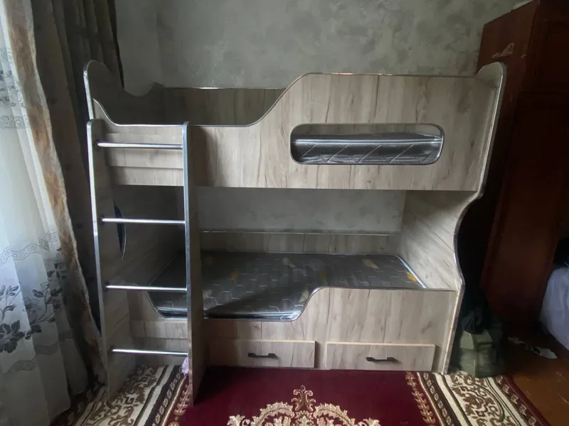 Продаётся двухъярусная кровать 3 Продаётся двухъярусная кровать 3