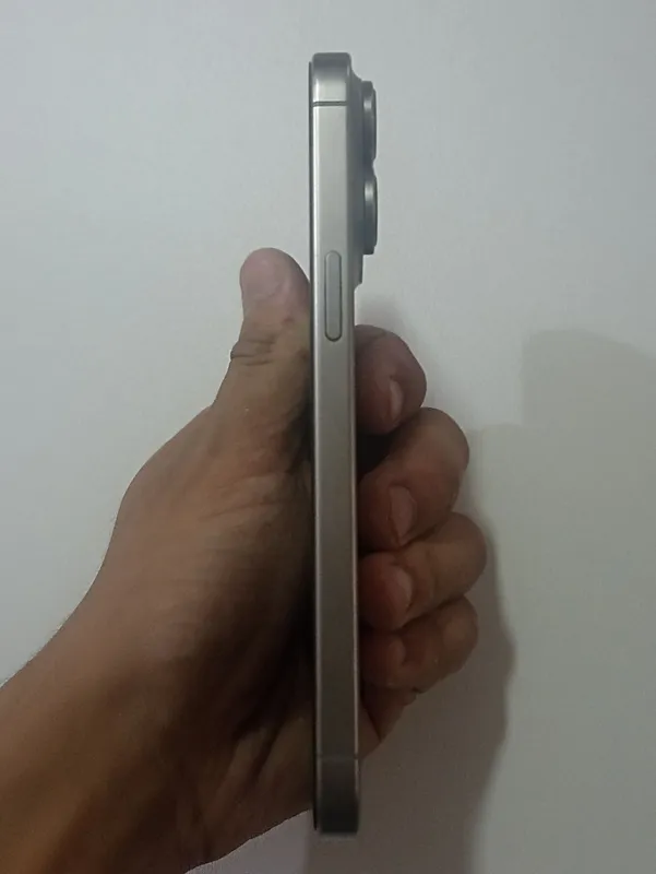 iphone 15 pro max 5