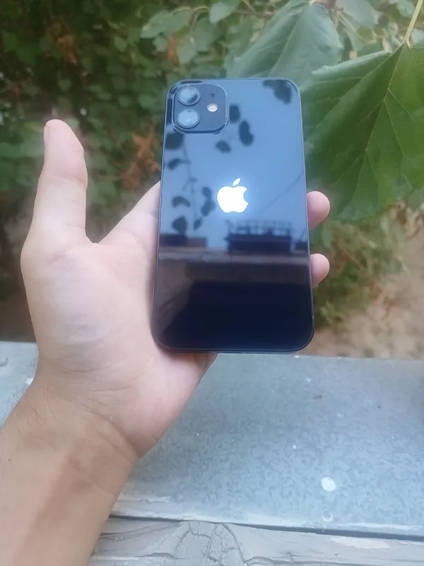 Iphone 12 64gb продаётся 2 Iphone 12 64gb продаётся 2