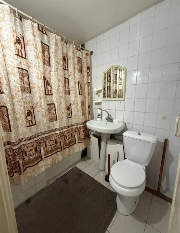 метро Новза, улица Мукимий, 2/4/4, балкон 2/6 4 метро Новза, улица Мукимий, 2/4/4, балкон 2/6 4