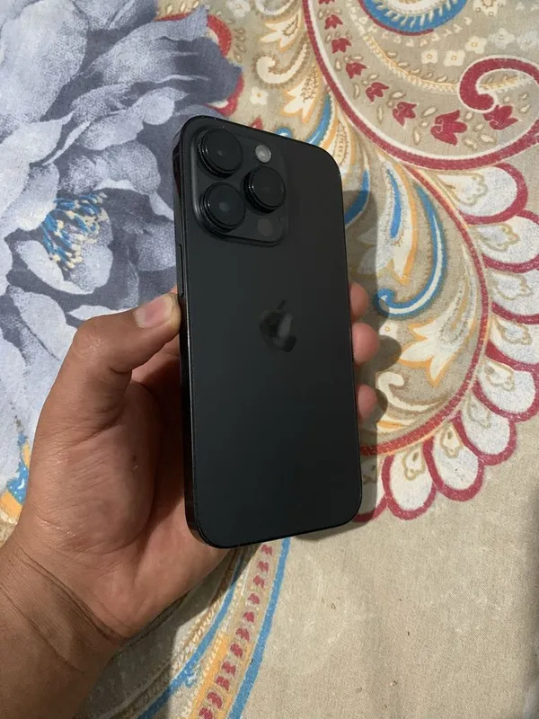 Iphone 14 pro qora 4