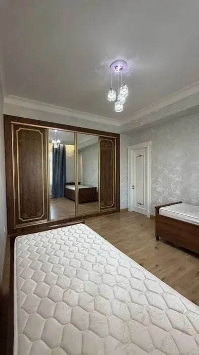 7-комнатная квартира, 374 м2, Мирзо Улугбек 5