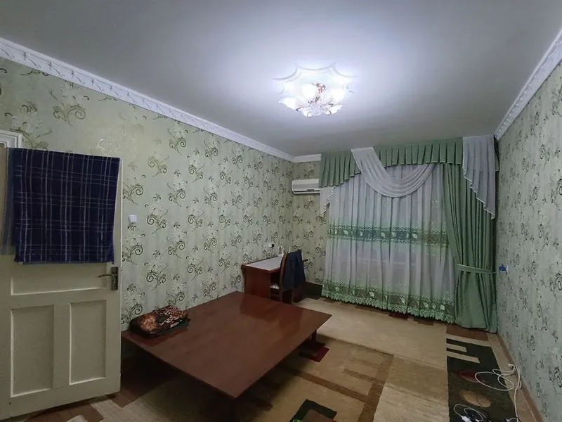 Dom Kvartira sotiladi Termez Akbar oshxona 4 etajli domni,4 chi qavati 3