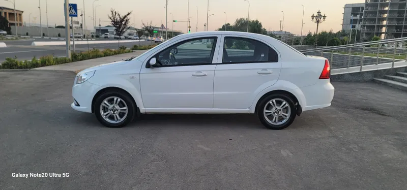 Chevrolet  Nexi3 2021 naht va bank qilib biriladi — фото 1