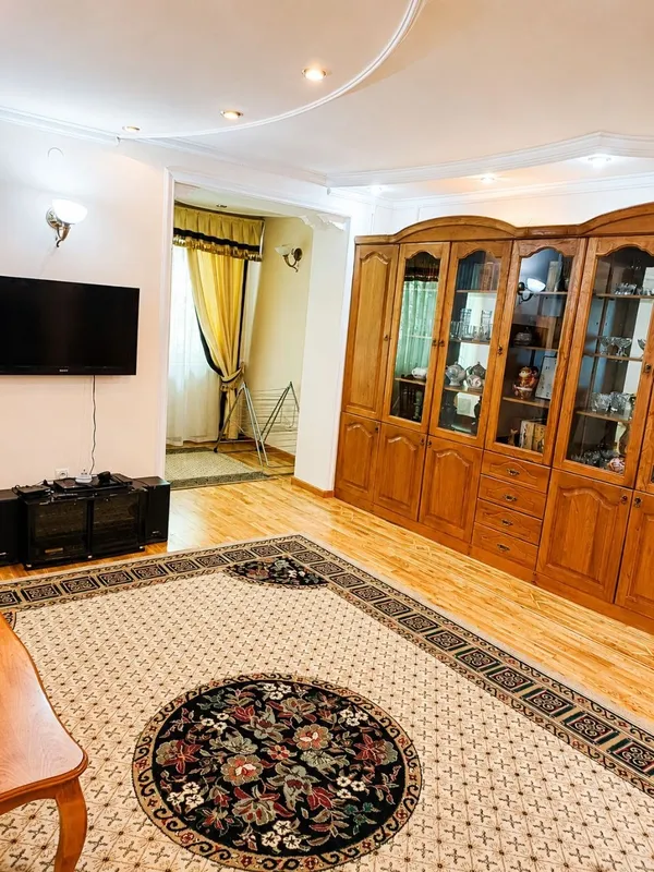 3-комнатная квартира в аренду, 110 м², 3/4 этаж (вторичное жилье) — фото 1