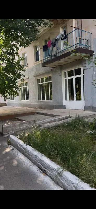 Продаётся нежилое помещение в Чирчике 1