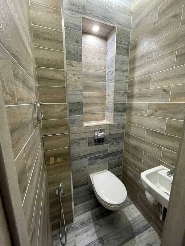 Сдаётся 3-комнатная квартира с авторским ремонтом — фото 7
