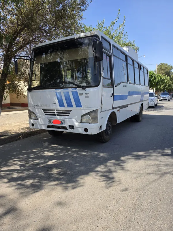Isuzu Aftobus Sotiladi. 1 Isuzu Aftobus Sotiladi. 1