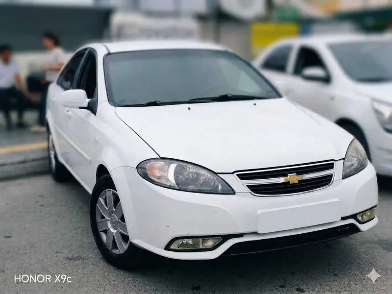 2012 Lacetti ga 2023 tozza Gentra kuzov bosilgan 1