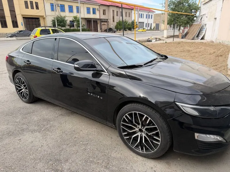 Malibu 2 1.5turbo yili 2020 propan 4pakalenya 19diska qoyilgan — фото 2