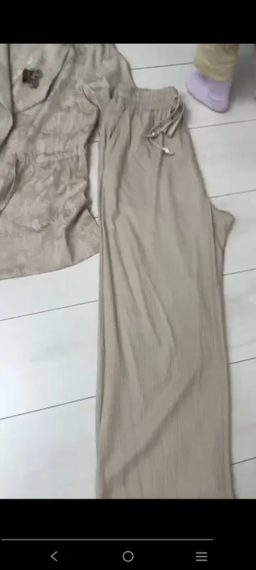 Turkiya ishlab chiqarilgan ikki qismli kiyim, materiali badanga yoqimli 2 Turkiya ishlab chiqarilgan ikki qismli kiyim, materiali badanga yoqimli 2