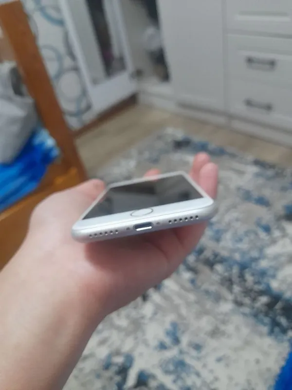 Iphone 8 srochniy 2 Iphone 8 srochniy 2